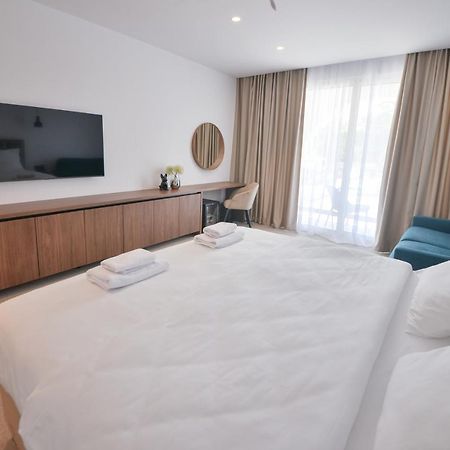 Hotel Riva Budva Exterior photo